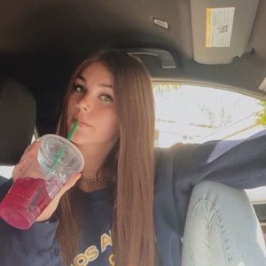 Meet your Posher, Kylee